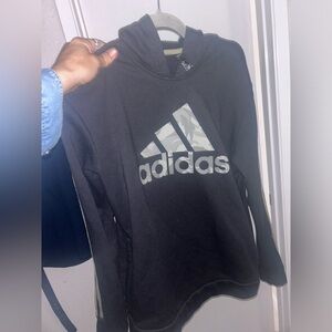 Medium Adidas hoody like new !!! 🤙